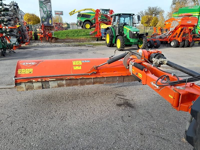 Kuhn TBES 262