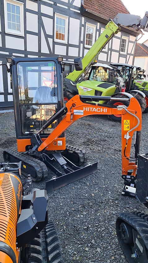 Hitachi ZX19-6 2,0t mit Verstellfahrwerk, Schwenkmotor/PowerTilt und Schnellwechsler MS03 - auch zur Miete!
