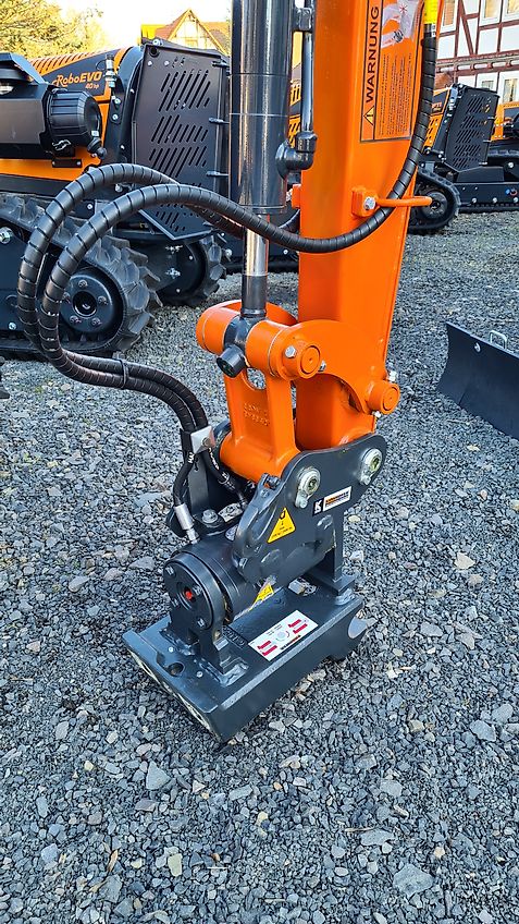 Hitachi ZX19-6 2,0t mit Verstellfahrwerk, Schwenkmotor/PowerTilt und Schnellwechsler MS03 - auch zur Miete!