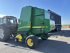 John Deere 592
