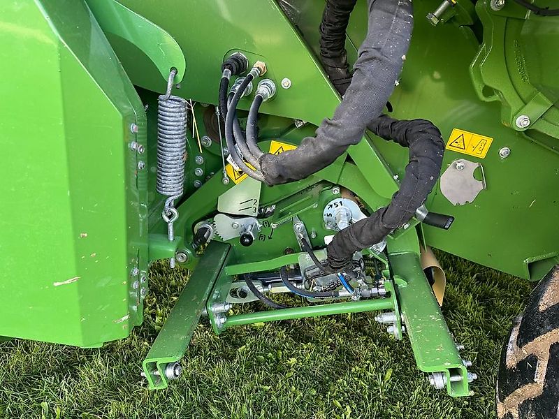 Krone BiG Pack 1270 VC PreChop