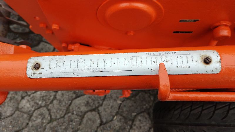 Howard Howard HR40-255 Serien Nr 040E00 Howard Semavator 255 cm Arbeitsbreite mit aufgebauter Drillmaschine 420mm Pakerwalze zur Saatgutfixierung