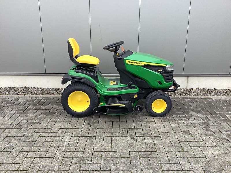 John Deere X167