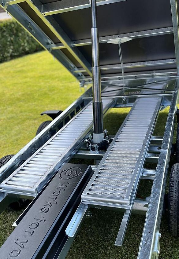 Saris Dreiseitenkipper 306x184 3500 kg E-Pumpe Rampen Kipper