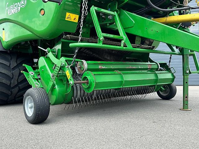 McHale Fusion 3 plus