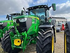John Deere 6R 215