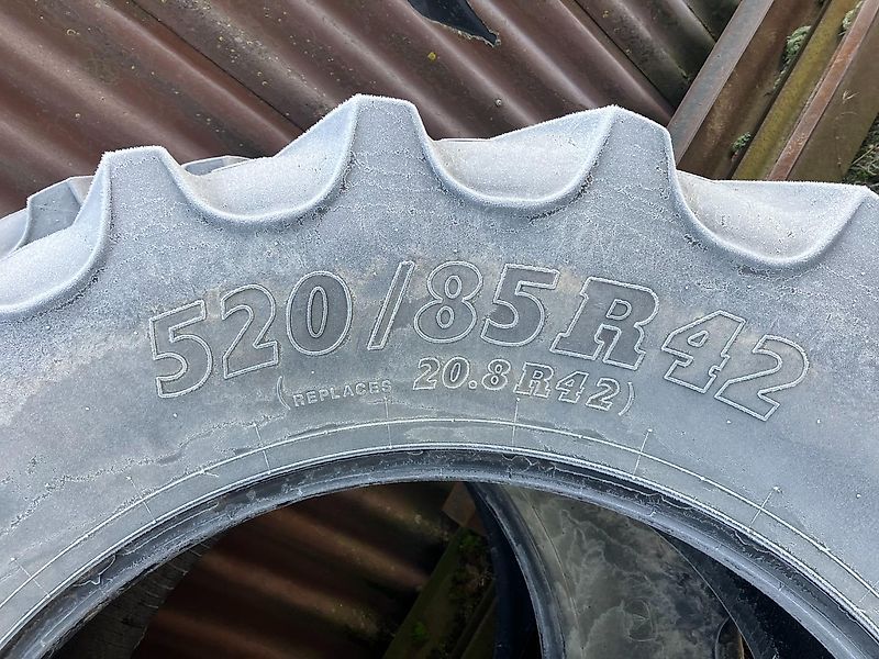 BKT Agrimax RT 855 520/85R42