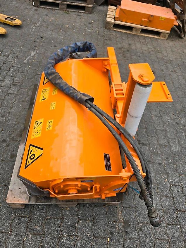 mulag Mulchkopf MK-MSL Mähkorb Leitplankenmäher Mähausleger Böschungsmäher Böschungsmulcher Dücker Unimog 405 U300 400 500 427 423 530