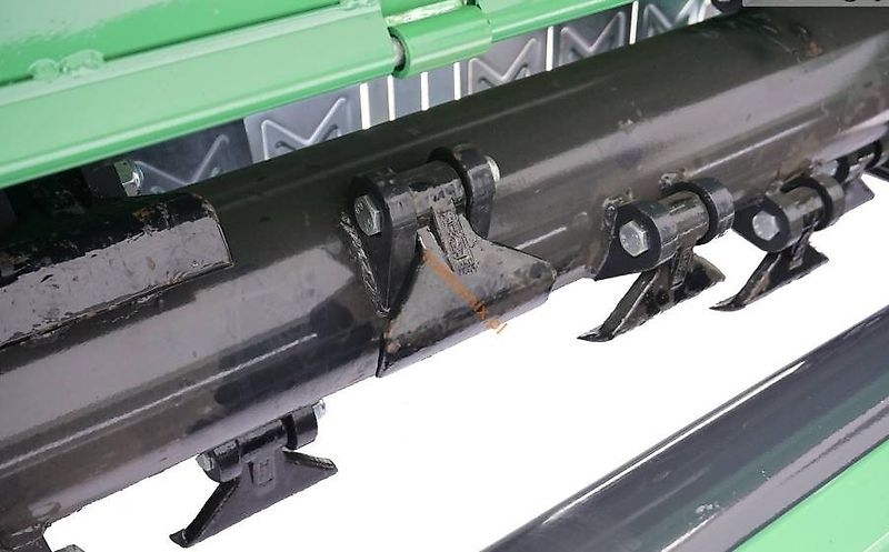 TOP-AGRO Schlegelmulcher mit Ausleger AGF mit Ventilen ab 140 cm bis 220 cm