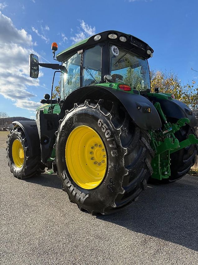 John Deere John Deere 6175R / 2460H