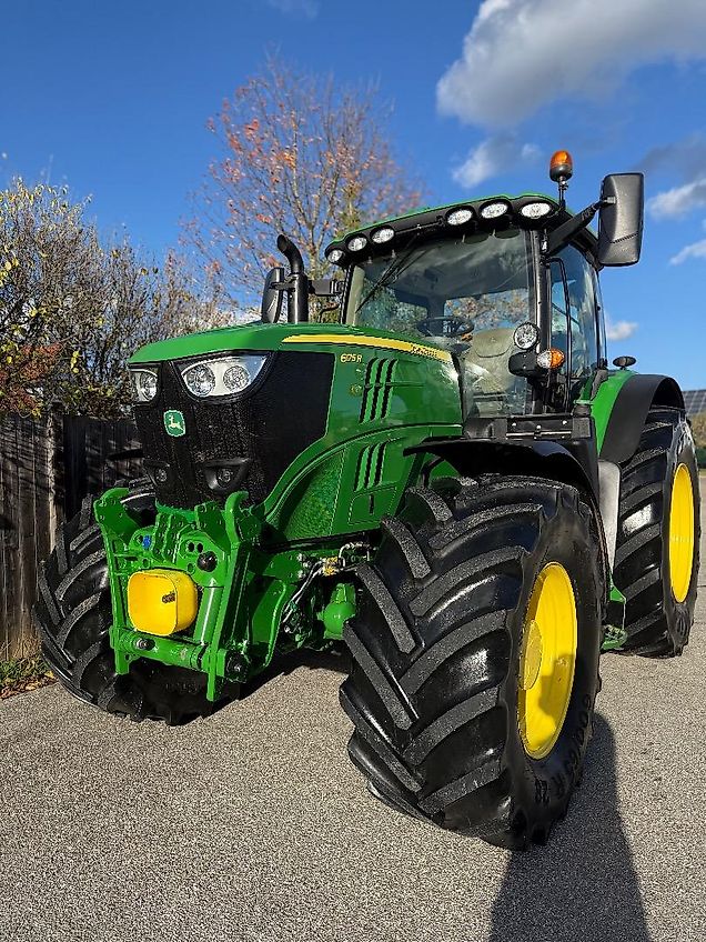 John Deere John Deere 6175R / 2460H