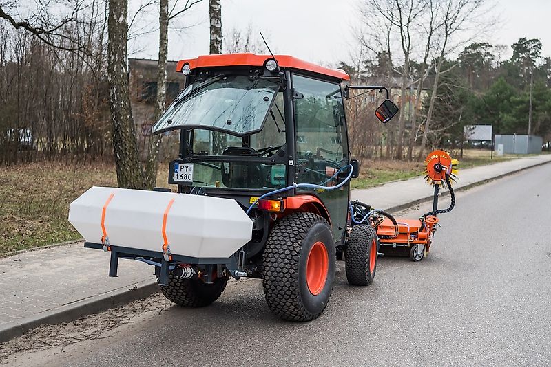 Moderntech TOP-AGRO NEU! Kehrmaschine mit Gelenkwelle Antrieb ZMW