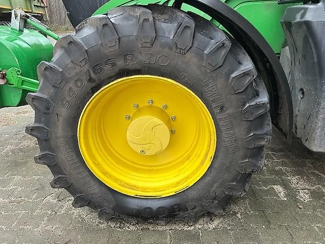 John Deere 6155R