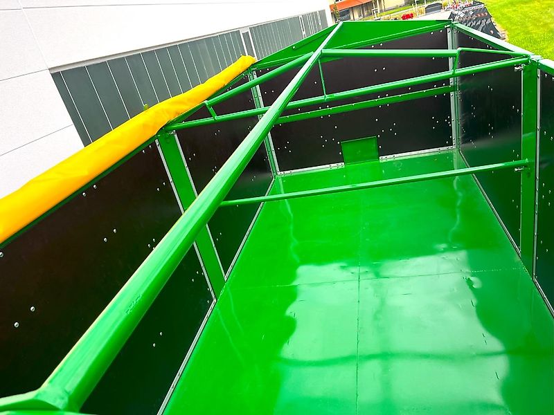 Umega 18-Tonnen Anhänger / Dreiseitenkipper / CPD180