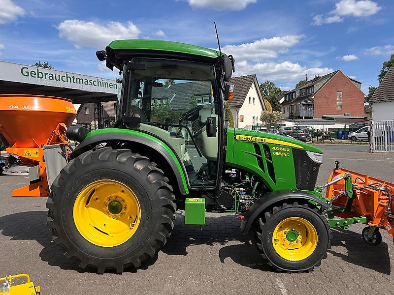 John Deere 4066R