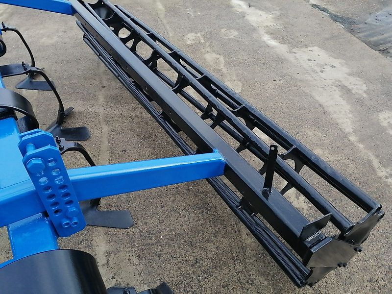 Köckerling Köckerling SGB 7 Flügelschargrubber 3m Arbeitsbreite 7 Blattfederstile mit 500mm Stabwalze zur Exkaten Tiefenführung & Rückverfestigung.Durch blttfederzinken extrem unempfidlich auf Steinigen Böden