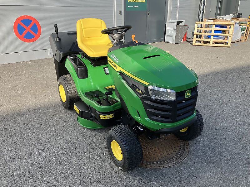 John Deere X 147R