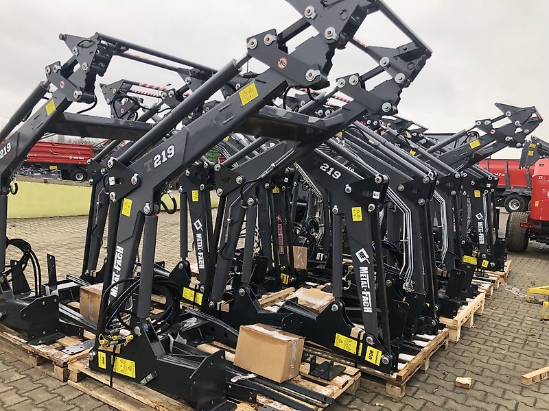 Metal-fach T219 für BELARUS MTZ 80/90 Serie Festmontiert | Best-Preis