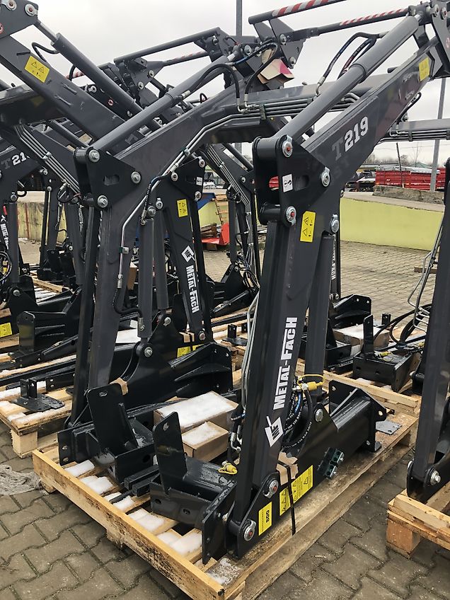 Metal-fach T219 für BELARUS MTZ 80/90 Serie Festmontiert | Best-Preis