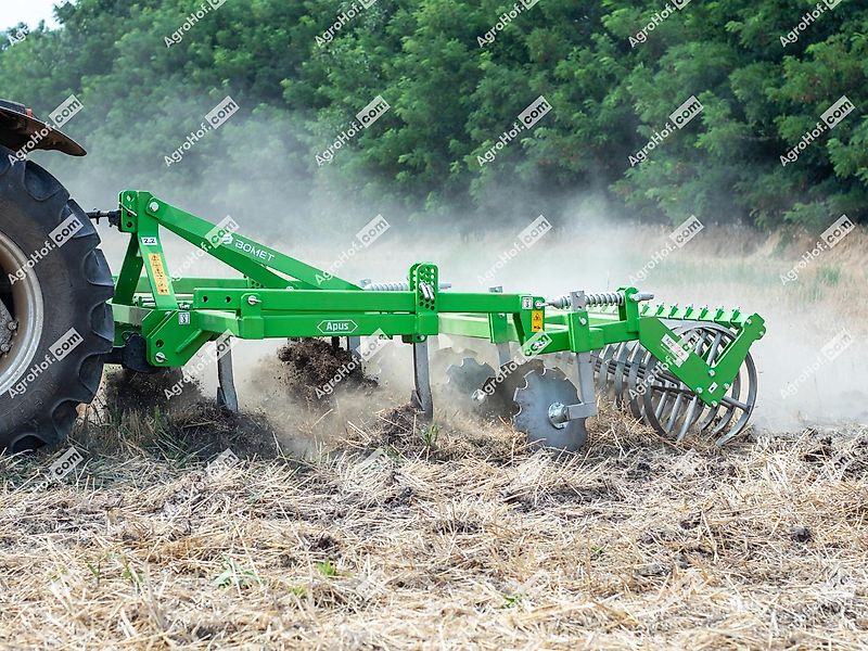 Bomet U865 / Aggregat zur Stoppelbearbeitung mit einer Walze 180-380 cm