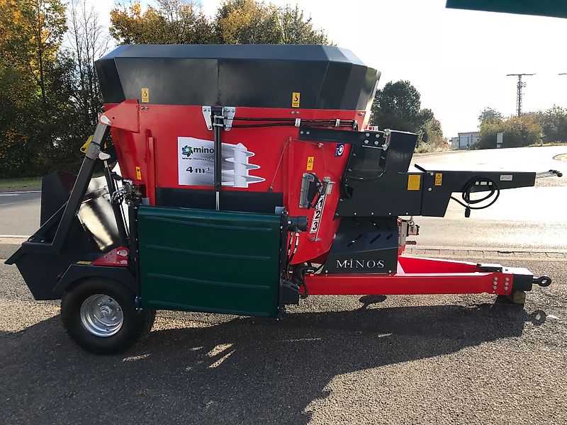 Minos Agri Futtermischwagen T-DYKM 4