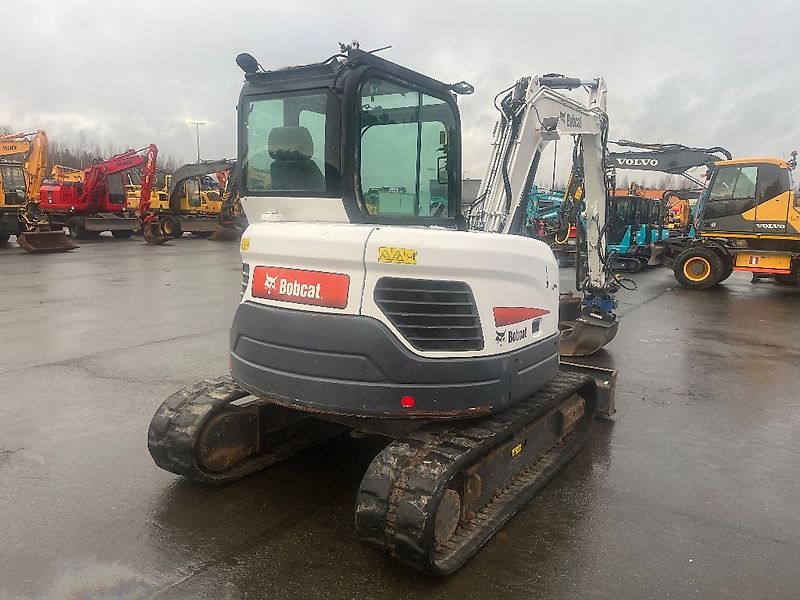 Bobcat E 62 / Pyörittäjä, 3 kauhaa, Vasara, Rasvari