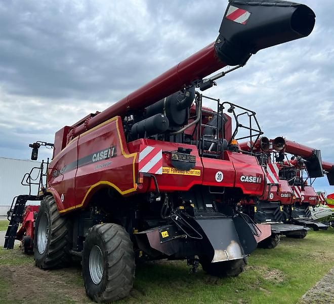 Case IH 8240