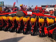 Väderstad Tempo R18