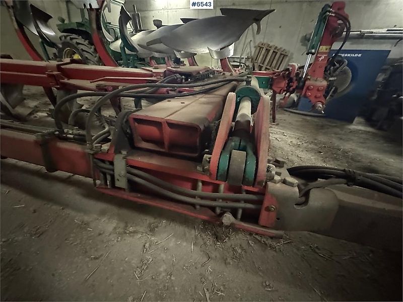 Kverneland PB100 6-Skjærs Vario Semi-Vendeplog