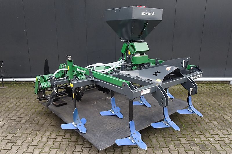 Hofstede / Awemak Vleugelschaar vleugel schar stoppel cultivator zaaimachine groenbemester