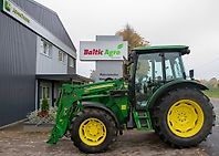 John Deere 5820 John Deere 5820
