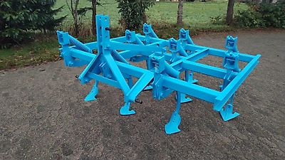 Lemken Lemken Grubber 220cm Nonstop Fremdkörpersicherung an 9 Grubberstilen Rahmenhöhe 70cm Ideal zur Tannenbaumrodung Fremdkörpersicherung über Federpaket über Gewindestange einstellbar