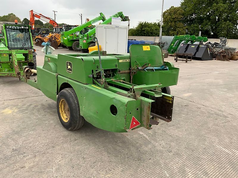 John Deere 456A Conventional Baler (ST23298)