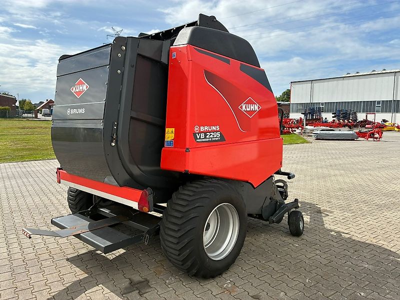 Kuhn VB 2295 OC 23