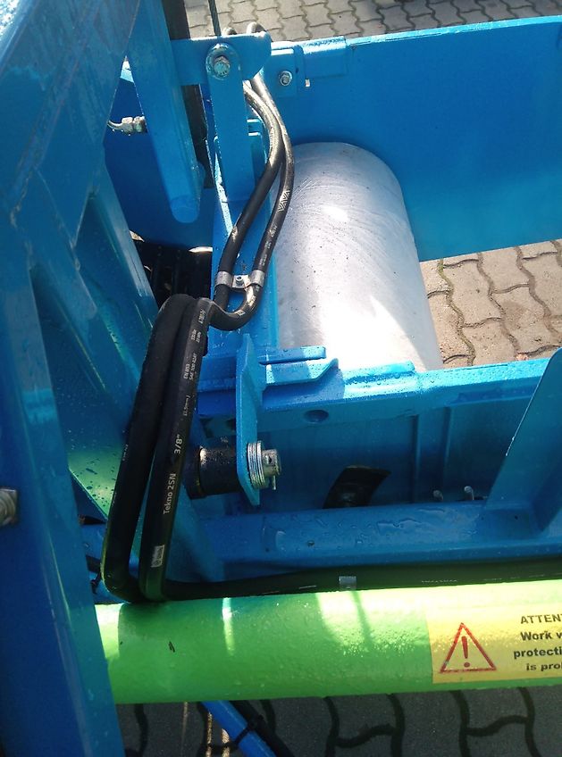 KRUKOWIAK; ( Schwadaufnehmer ) PYRUS II - Z ( Zwiebelsammler- Schwadaufnehmer)