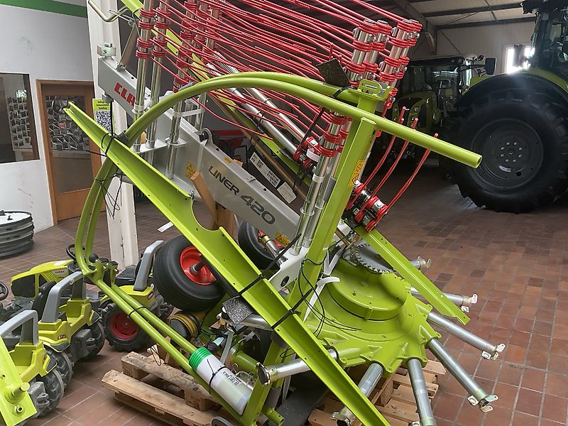 Claas Liner 420