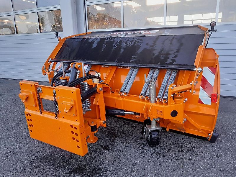 Hauer U-II-300 Schneepflug