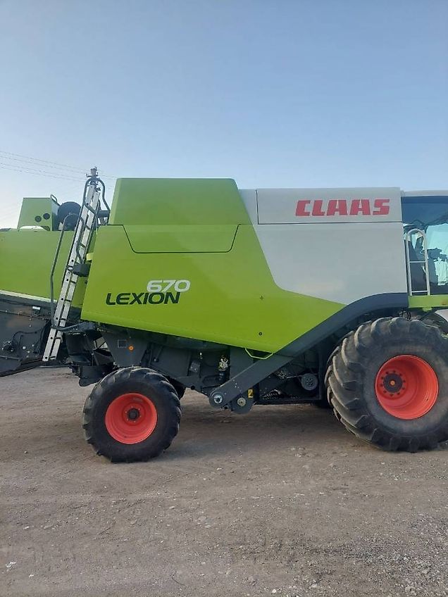 Claas Lexion 670