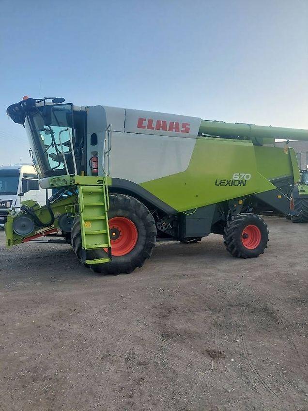 Claas Lexion 670