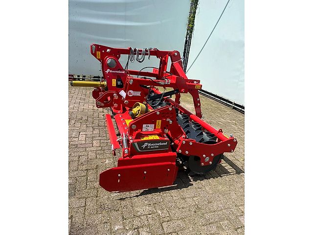 Kverneland H-Series rotorkopeg met hydraulische hefinrichting