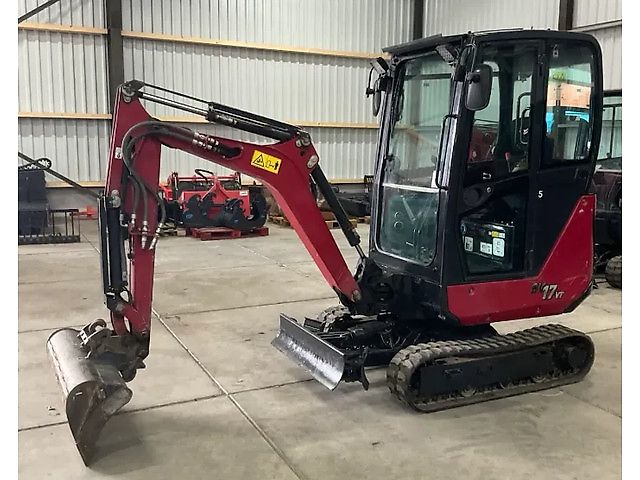 Yanmar SV17 minikraan ca 1300 draaiuren