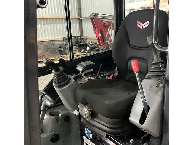 Yanmar SV17 minikraan ca 1300 draaiuren