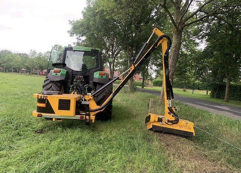 Omarv Böschungsmulcher Auslegemulcher Schlegelmulcher Mulcher