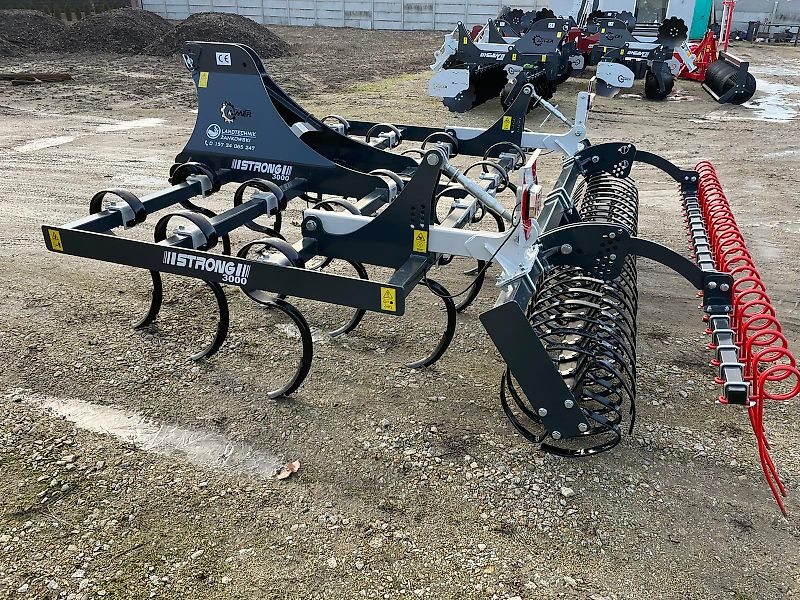 Leichtgrubber 2.5 m Stoppelgrubber Federzinkengrubber Egge Top Preis Leichtgrubber