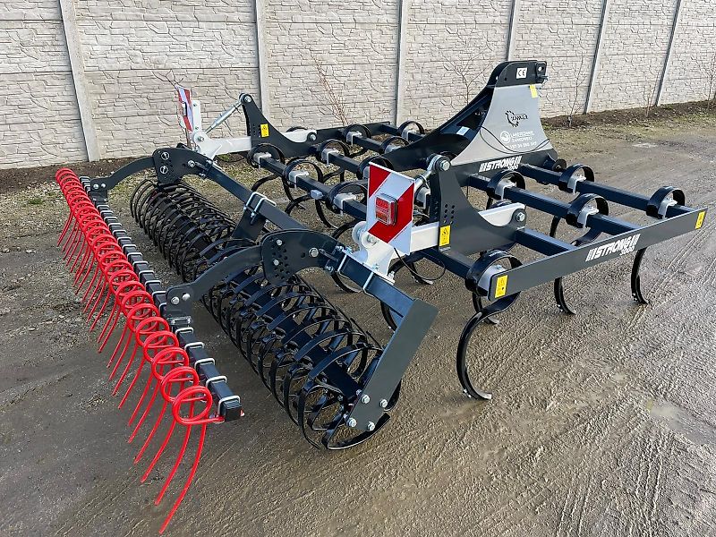 Leichtgrubber 2.5 m Stoppelgrubber Federzinkengrubber Egge Top Preis Leichtgrubber