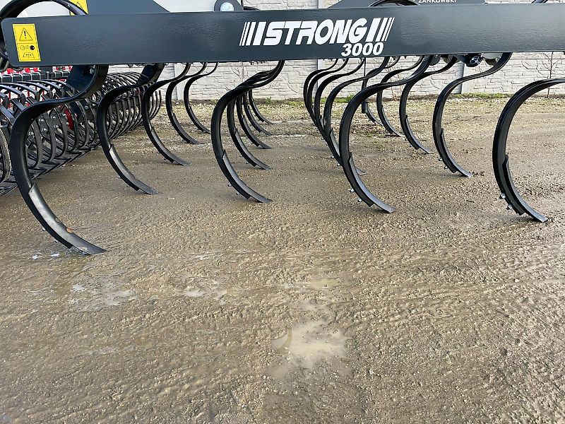 Leichtgrubber 2.5 m Stoppelgrubber Federzinkengrubber Egge Top Preis Leichtgrubber