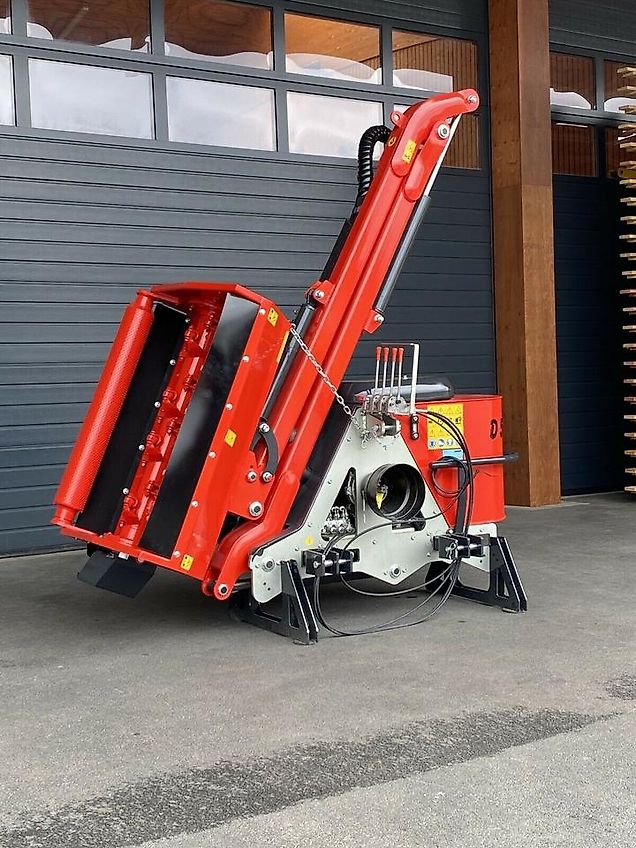 Omarv Böschungsmulcher Auslegemulcher Schlegelmulcher Mulcher