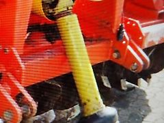 Maschio Maschio Nur Gelenkwelle für Bodenfräse G 300 Gelenkwelle passend mit Nockenschaltkupplung im Orginal.