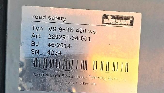 Nissen VLT LED 2014 Vorwarntafel Verkehrsleittafel Leittafel Verkehrssicherungsanhänger Verkehrsleitanhänger Sperrwand Horizont