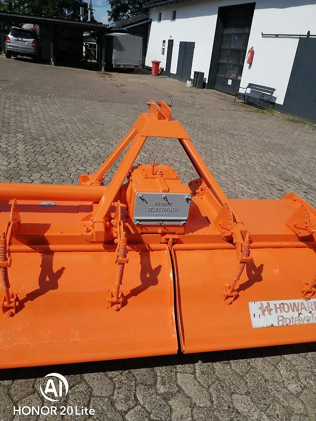 Howard Howard Modell Type HB-205-540T Bodenfräse 205 cm Arbeitsbreite mit 400 mm großen Stützrädern neuwertigen Fräßmesser keine Maschio Fräse Celli